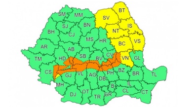 Cod portocaliu de vânt în 13 județe din România. Vântul va sufla cu rafale de până la 140 km/h