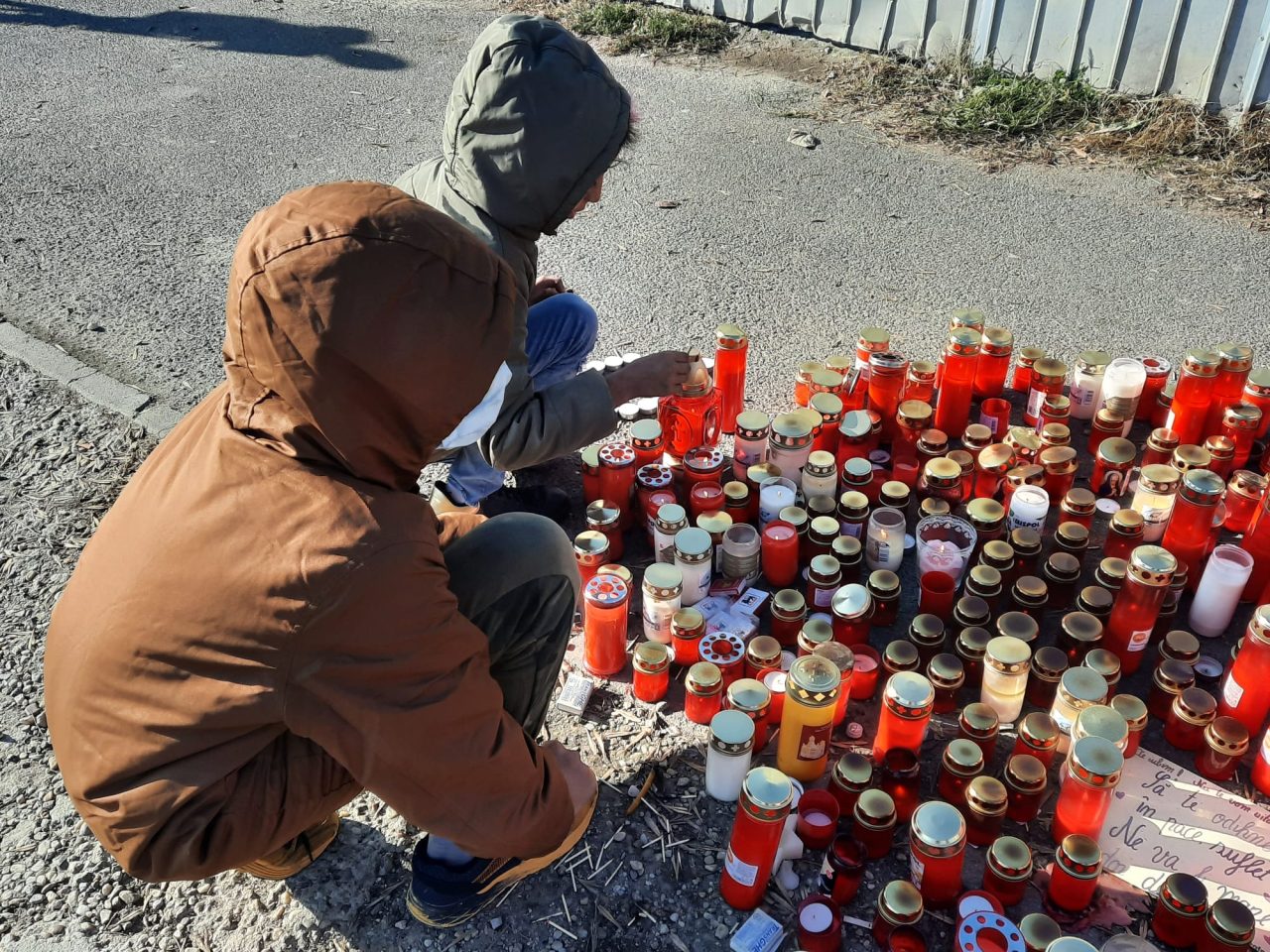 Scrisoare sfâșietoare pentru Raisa, de la o fetiță de 14 ani din Cluj: Dumnezeu a fost nedrept cu tine și te-a luat prea repede dintre noi