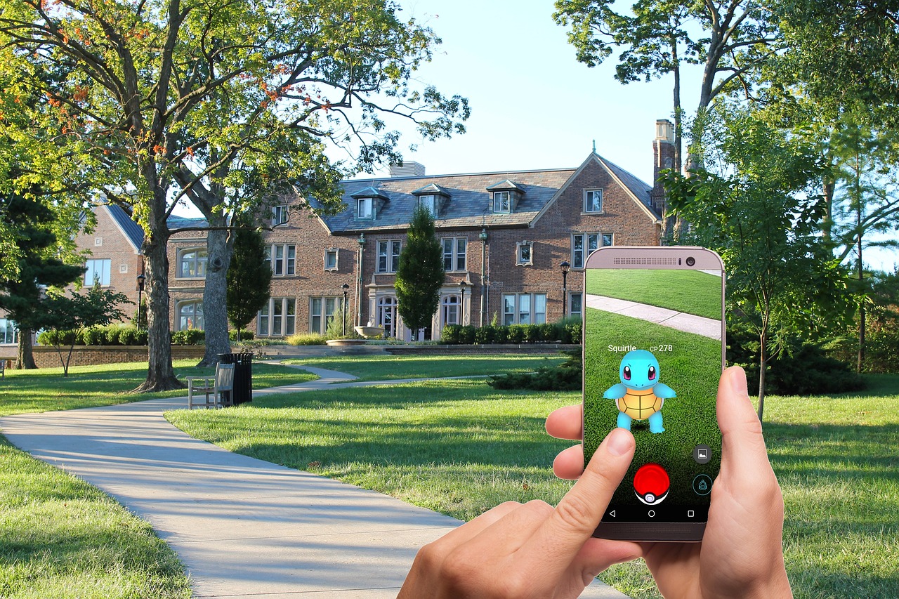 Polițiști concediați pentru că au „vânat” Pokemoni, în loc să prindă infractori