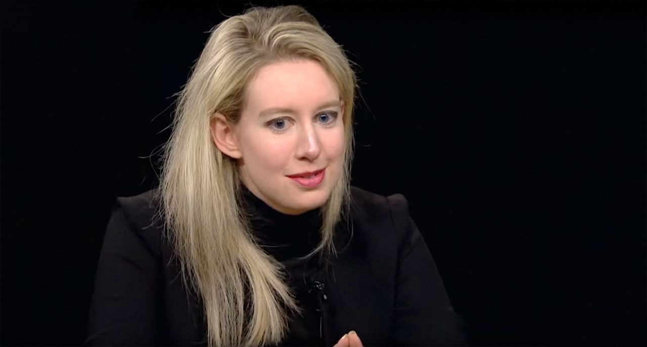 Elizabeth Holmes, de la vizionara din Silicon Valley, la condamnarea pentru fraudă. Tânăra, asemuită cu Steve Jobs, riscă 80 de ani de închisoare