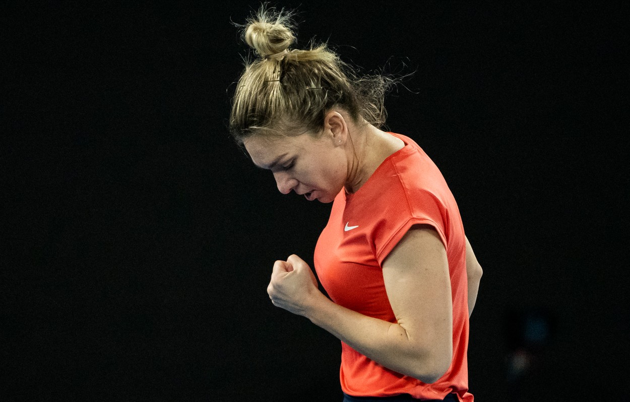 Simona Halep s-a calificat în finala turneului Melbourne Summer Set 1. Românca, amendată de organizatori | VIDEO