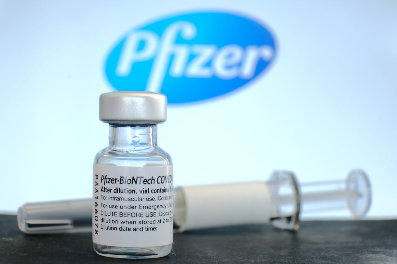 Guvernul se pregătește și de procesul cu Pfizer / Se face „nucleu” de 15 angajați ai Executivului, care vor avea salarii majorate