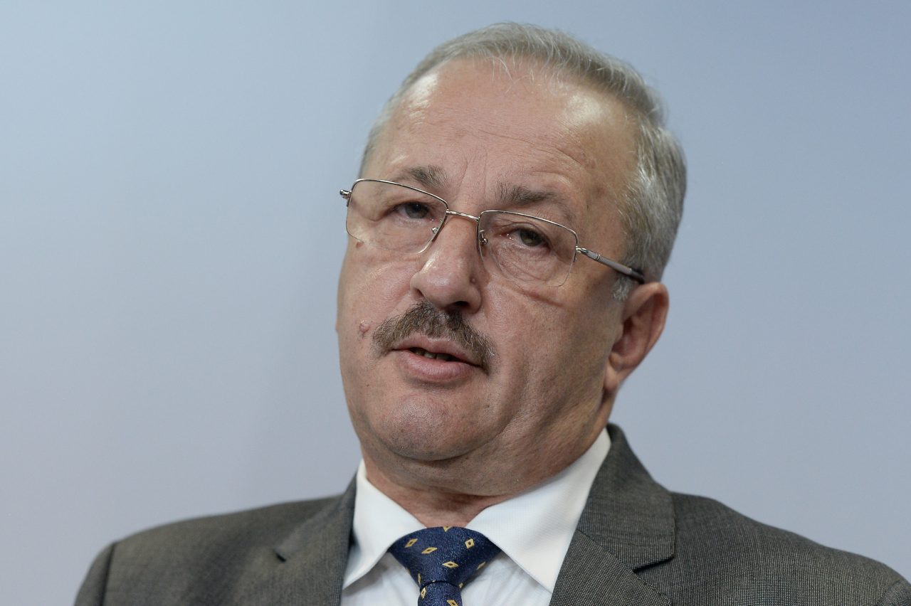 Vasile Dîncu va participa la Reuniunea miniștrilor apărării din statele membre ale NATO
