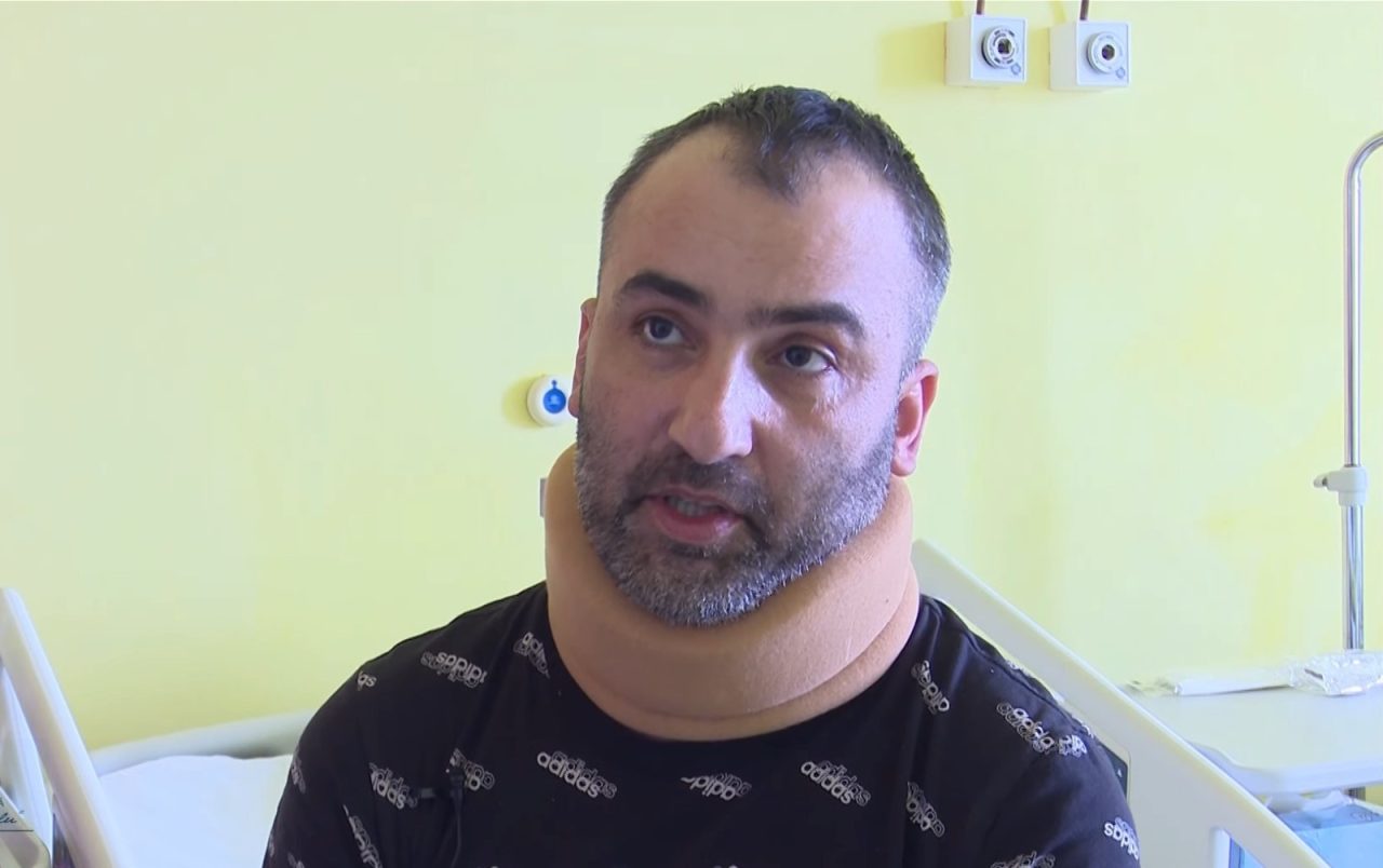 VIDEO| Povestea impresionantă a lui Silviu, tânărul care merge din nou la 37 de ani, după o operație rară: „Fugim după bani, dar dacă nu ai sănătate, nu rezolvi nimic”