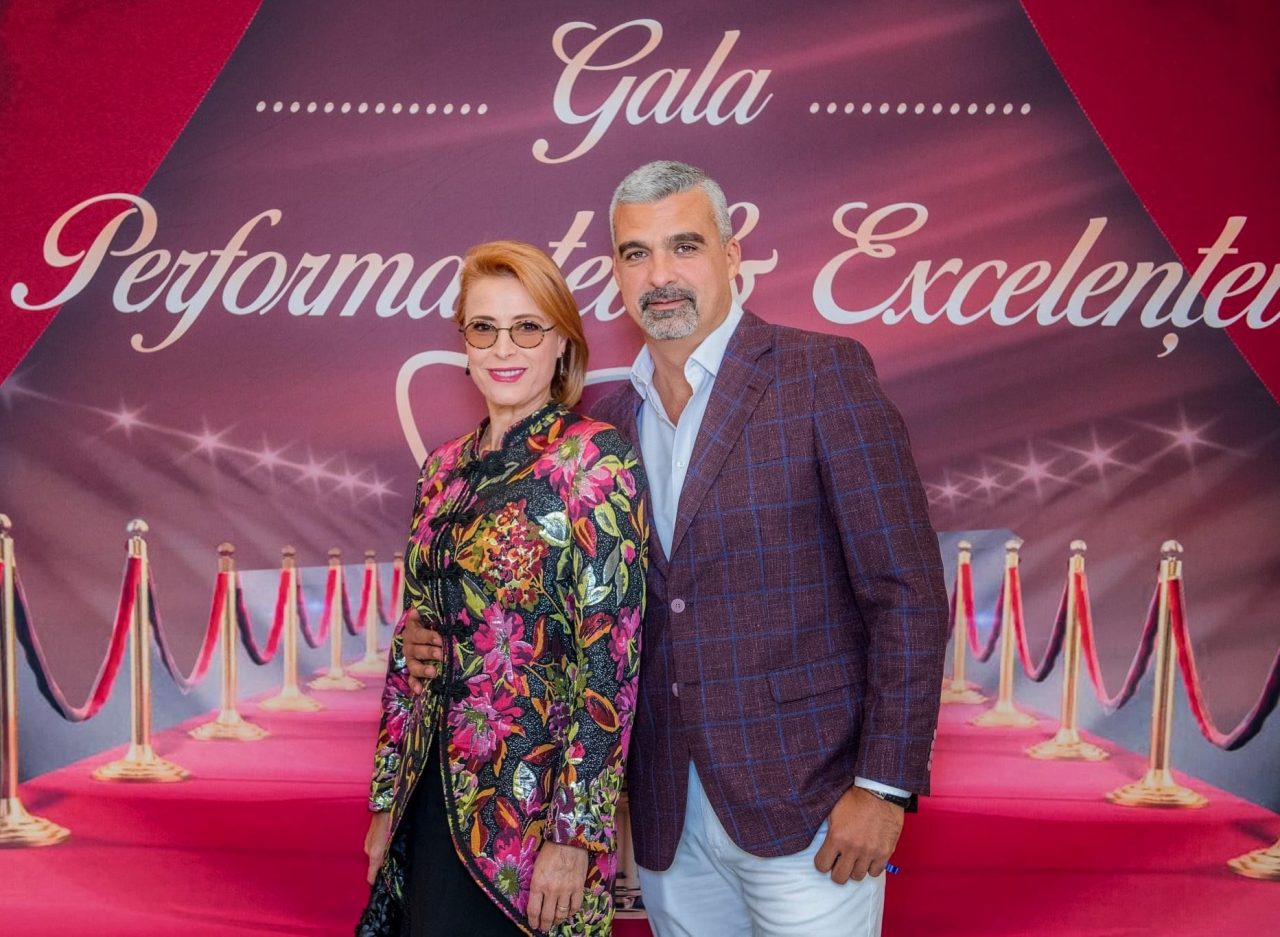 Aurelian Temișan, Monica Davidescu și fiica lor au fost diagnosticați cu COVID