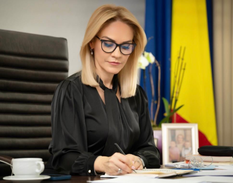 Gabriela Firea, despre copilul din Danemarca: Ar putea fi preluat de bunicii materni