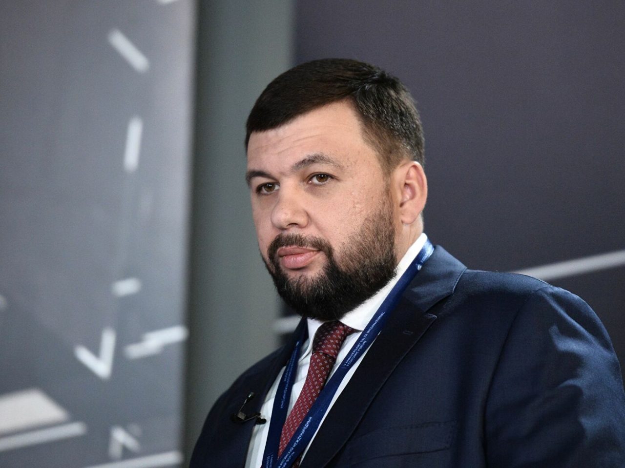 Liderul din Donețk: Vrem discuții cu Ucraina, dar am putea avea nevoie de „Mama Rusie”. Vom învinge
