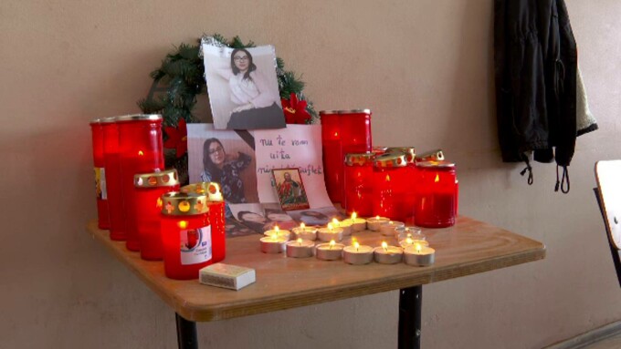 „Doamne, cred că e fata mea”. Altar pentru Ștefania, adolescenta care a murit în brațele tatălui ei, pompier chemat la locul accidentului