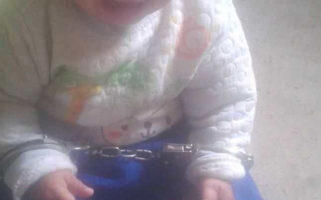 Marian, unul dintre cei mai sadici criminali, a fost condamnat pe viață. Bărbatul l-a legat cu cătușe pe copilul iubitei, a omorât-o în bătaie pe femeie și i-a scos cu cleștele dinții unei alte tinere