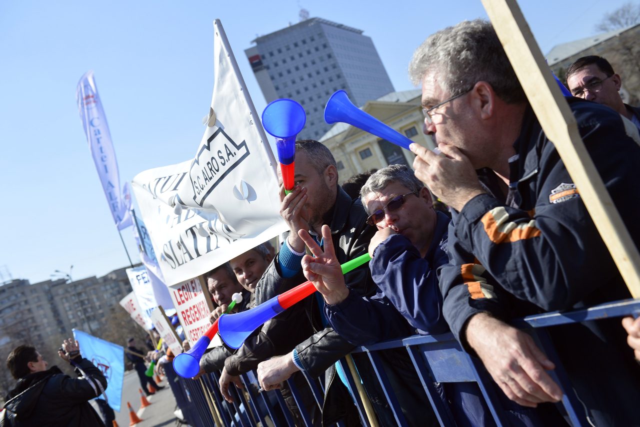Sindicaliștii din metalurgie protestează luni în fața Guvernului. Care sunt revendicările acestora