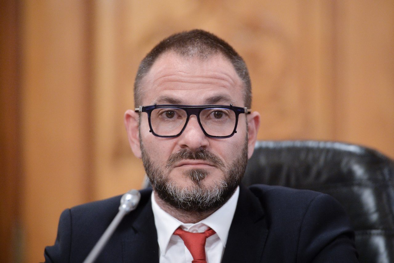 Șeful ANPC: Facturile la energie sunt mari pentru că așa dictează piața, nu pentru că furnizorii vor să fure. Evoluția prețurilor nu ține de ei