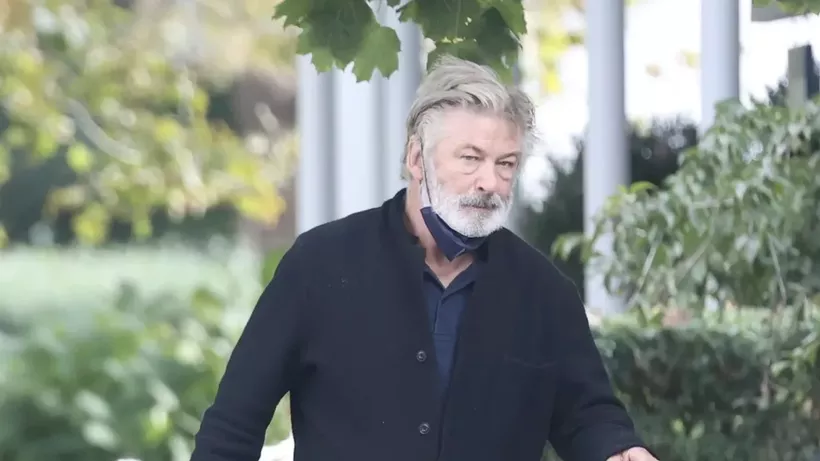 FBI: Alec Baldwin a apăsat pe trăgaciul pistolului cu care a fost ucisă din greșeală directoarea de imagine Halyna Hutchins