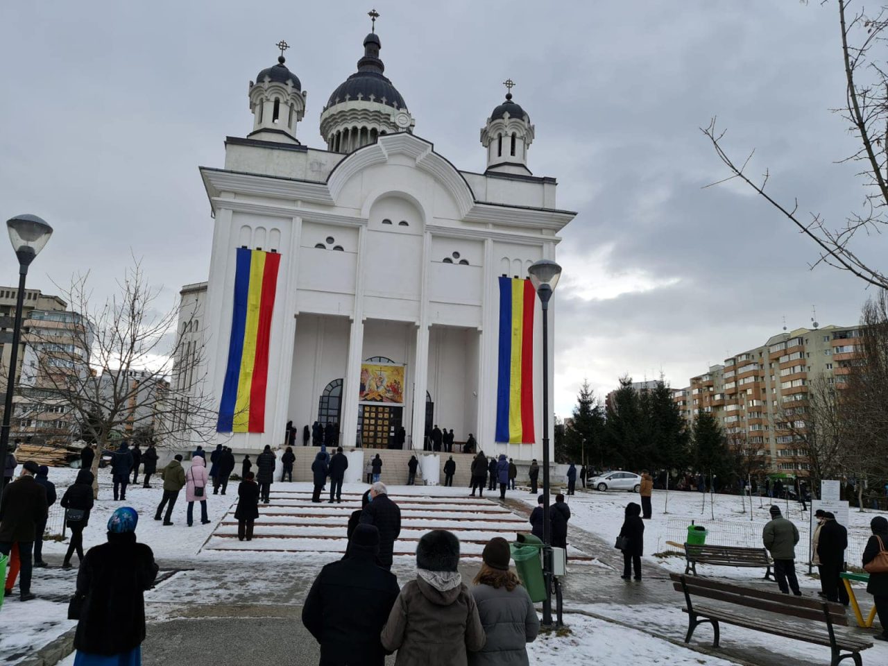 Preotul Catedralei Mănăștur din Cluj-Napoca a rămas fără cuvinte după ce a primit factura la gaze pentru biserică: „Să nu creadă cineva că stăm în mânecă scurtă, sunt 16 grade, cât să ne putem ține slujbele”