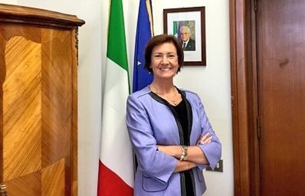 Ambasadoarea Italiei în Australia a murit după ce a căzut de la balconul casei în care locuia