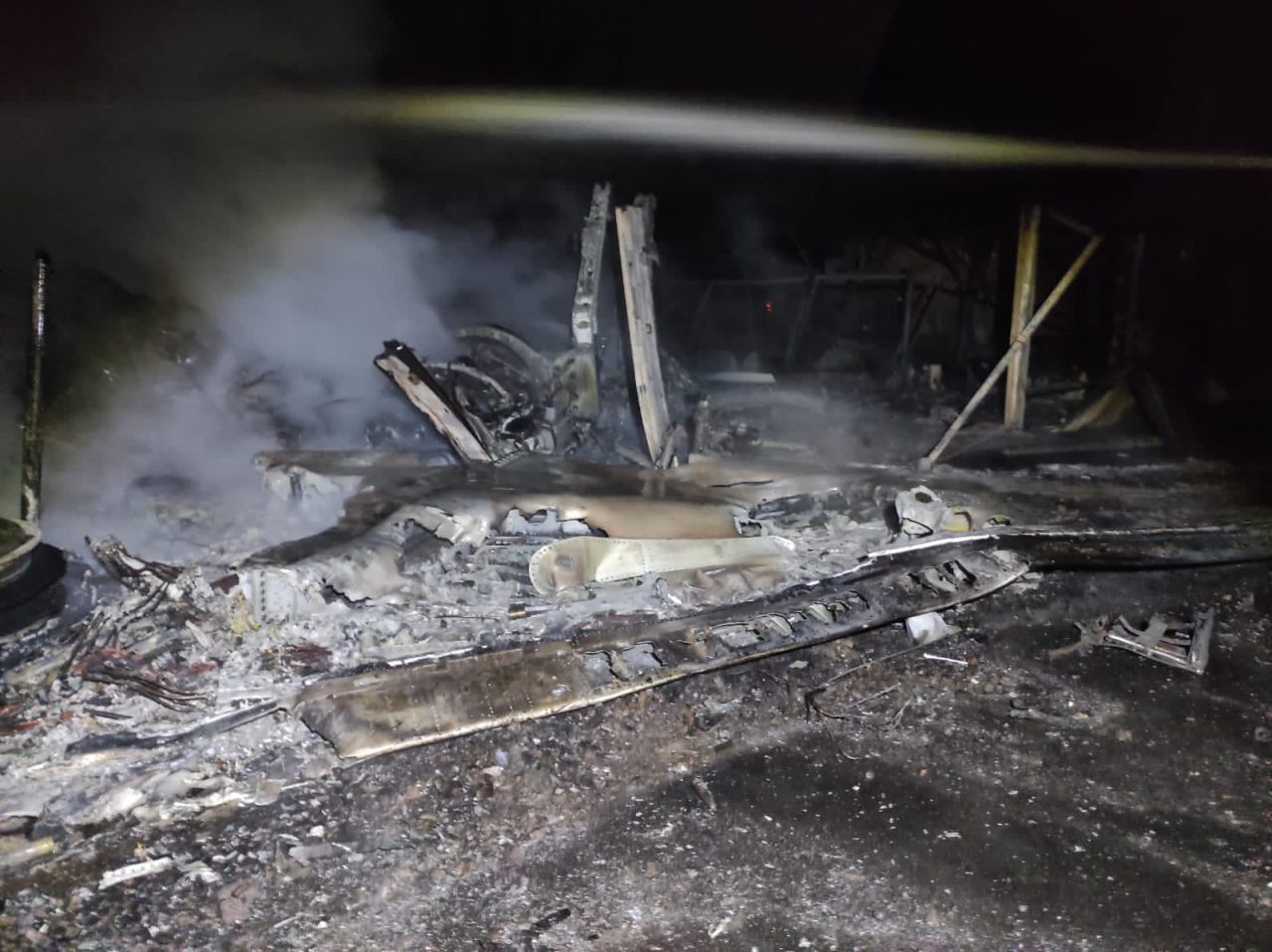 Un avion de vânătoare s-a prăbușit pe o casă din Siberia. Doi piloți au murit
