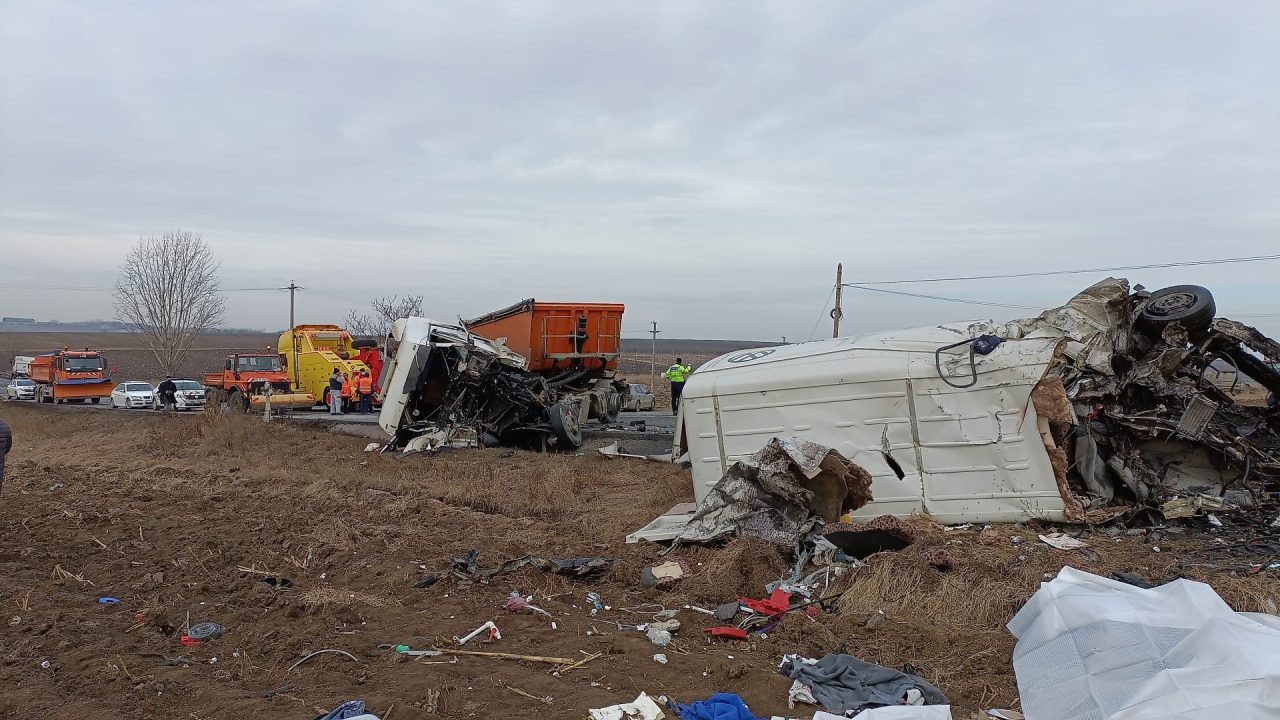 Omul de afaceri Ștefan Mandachi, despre accidentul din Iaşi: „Chiar acolo, unde a avut loc carnajul, ar fi trebuit să fie o autostradă mare. Şapte oameni aşezaţi direct în sicrie pe şoselele Moldovei”
