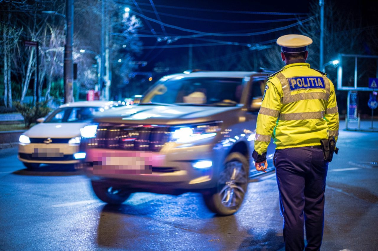 VIDEO | Mai mulți tineri au fost prinși drogați sau băuți la volan în București, în urma unei razii a Poliției