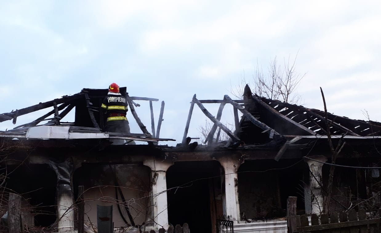 Mamă și fiu, arși de vii în propria casă. Ironia sorții – îi compătimeau pe ucrainenii cărora le-au ars locuințele