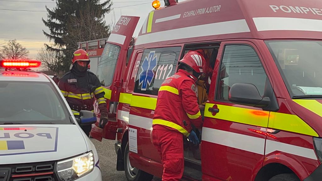 Accident teribil în Argeș. O fetiță de 6 ani a murit, după ce a fost călcată de o mașină. Poliția a deschis o anchetă