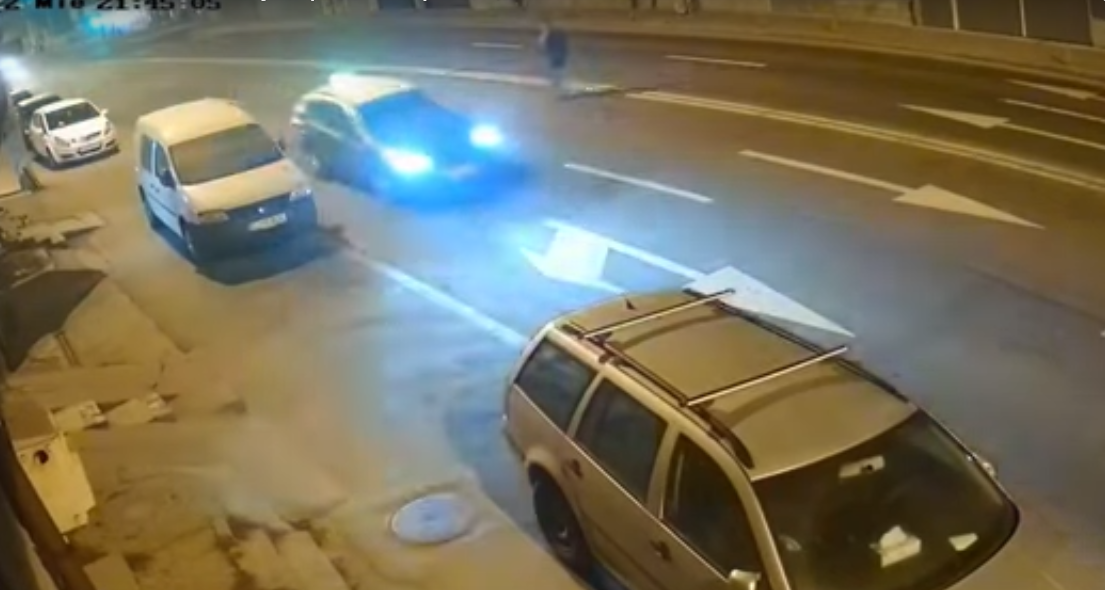VIDEO | Imagini șocante la Cluj, unde un bărbat este spulberat de un Logan, după ce a traversat neregulamentar