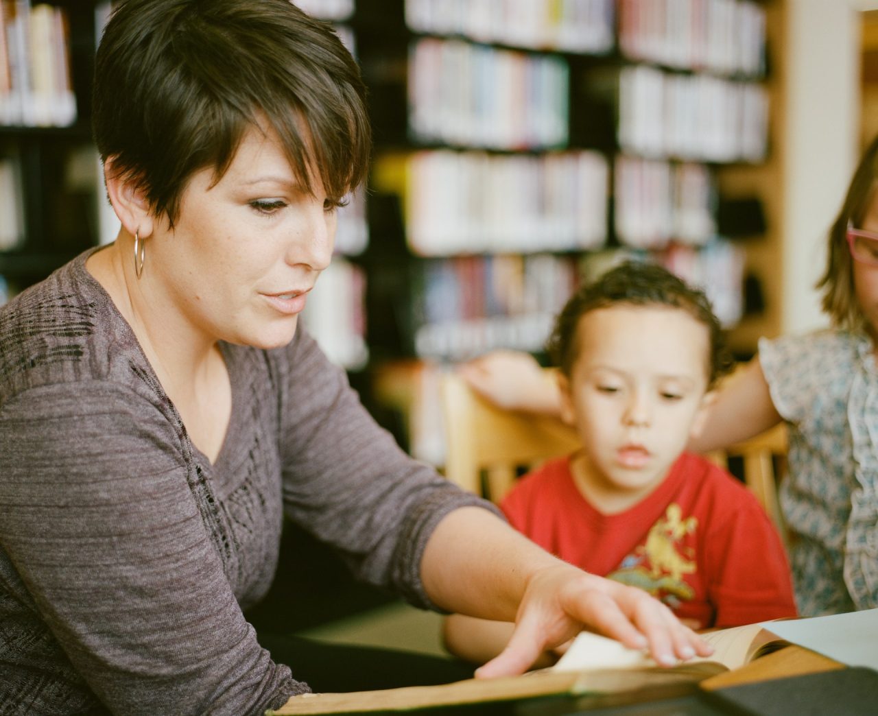 Peste 50 de copii au fost retrași din școală pentru a face educație acasă în regim de home schooling