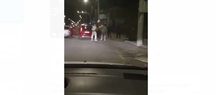 Tamponare în trafic, încheiată cu 18 amenzi, după ce șoferii și pasagerii s-au luat la ceartă. Unul dintre conducătorii auto era drogat