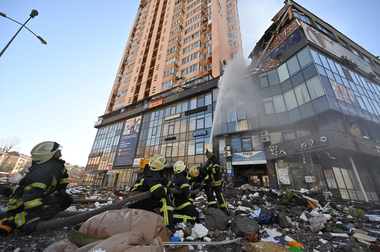 Premierul Ucrainei acuză Rusia de crime de război după ce a bombardat grădinițe, blocuri, spitale și autobuze cu copii: Ucraina nu îi va ierta pentru asta