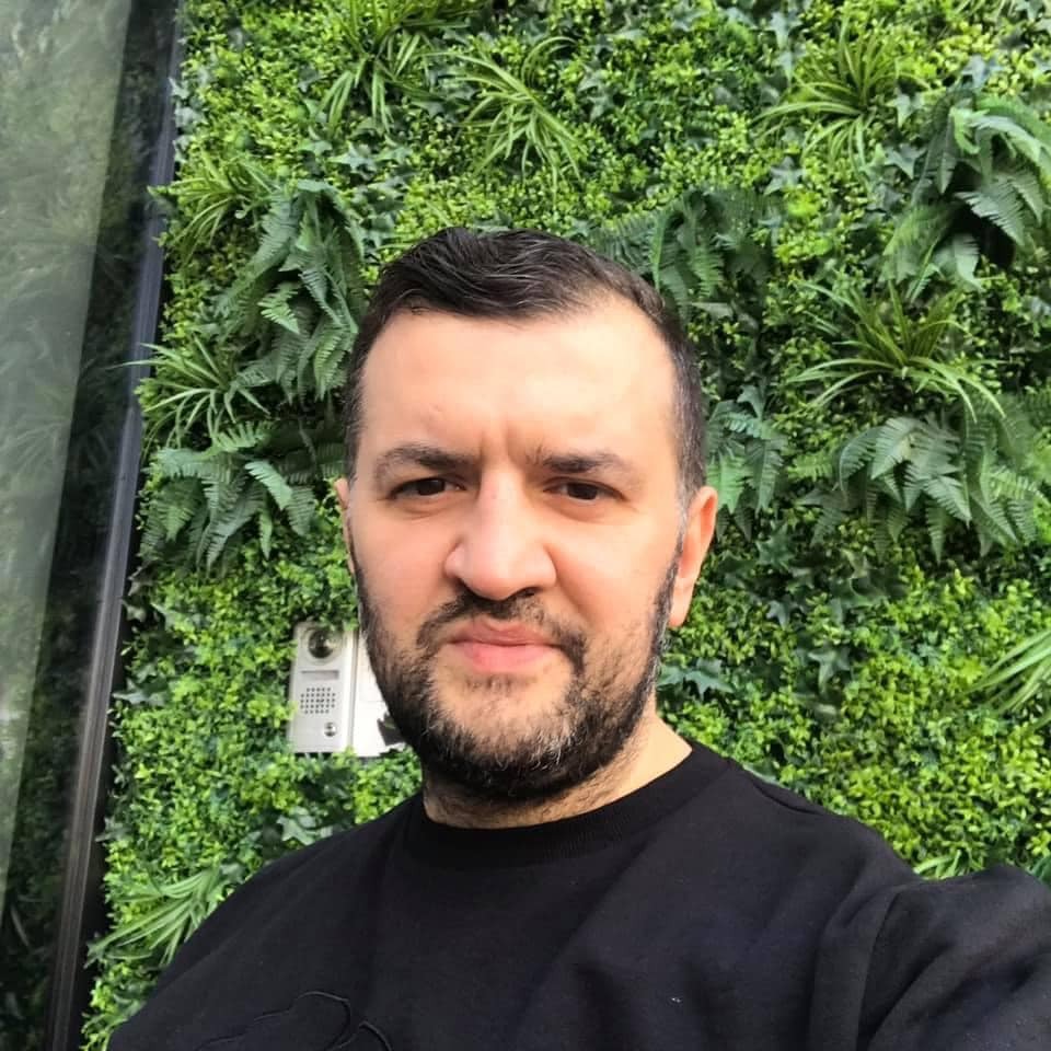 Anchetatorii verifică dacă fondatorul Anonymous a murit din cauza drogurilor. Ce se întâmpla la petrecerile organizate de Valentin Gherebe