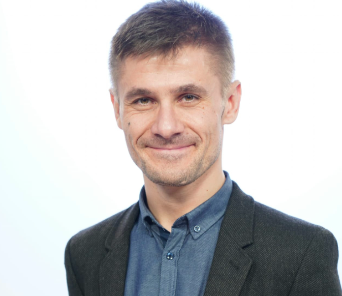 Cum le explică un profesor de istorie elevilor îngrijorați de un posibil război între Rusia și Ucraina: „Va fi război, domnule profesor?”