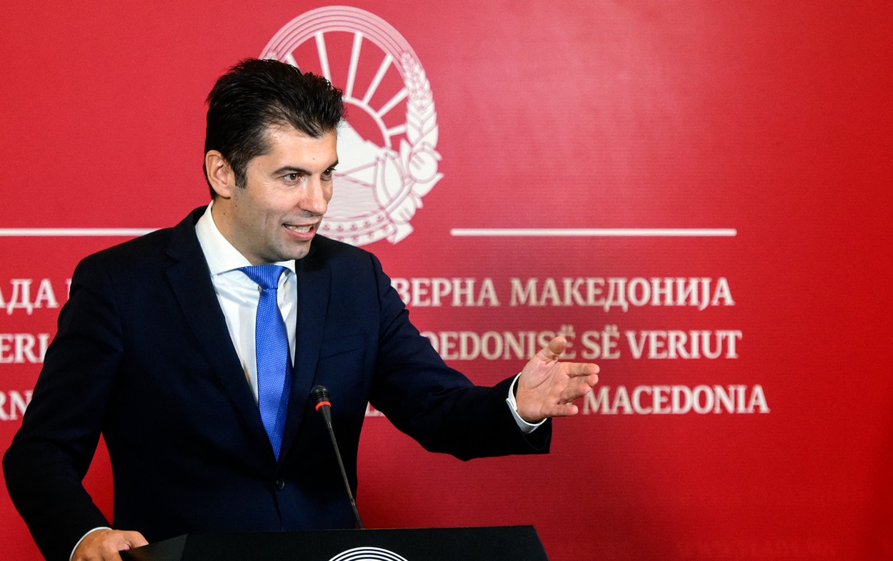 Bulgaria a rămas fără Guvern. Cabinetul de la Sofia a fost demis prin moţiune de cenzură