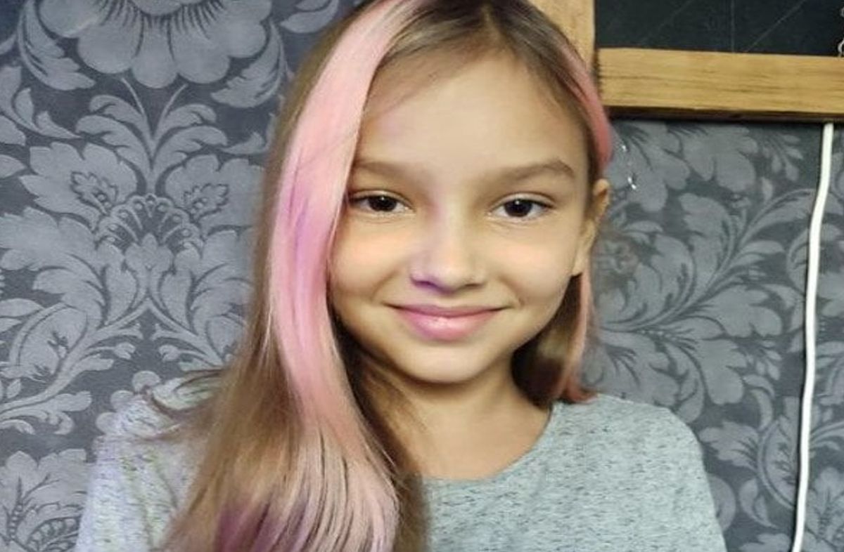 Polina și părinții eu au fost împușcați în mașină, pe o stradă din Kiev. Fetița se ascundea cu familia de militarii ruși