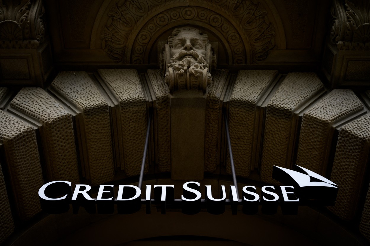 Credit Suisse, judecată pentru că a permis traficanților de droguri din gruparea „regelui cocainei” din Bulgaria să spele bani
