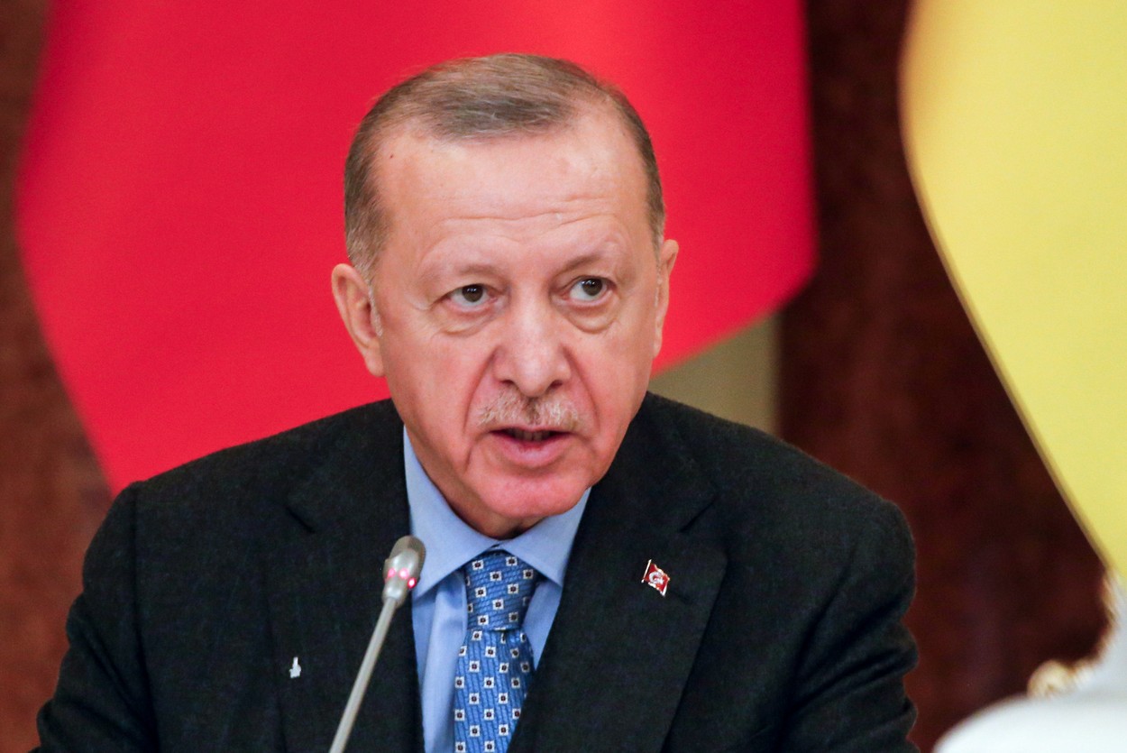 Recep Tayyip Erdogan se oferă să medieze criza dintre Rusia și Ucraina