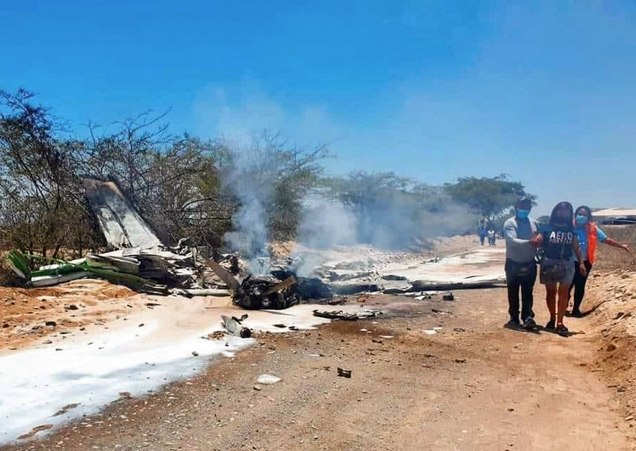 Un avion s-a prăbușit în apropiere de una dintre cele mai cunoscute destinații turistice din Peru. Cel puțin șapte oameni au murit