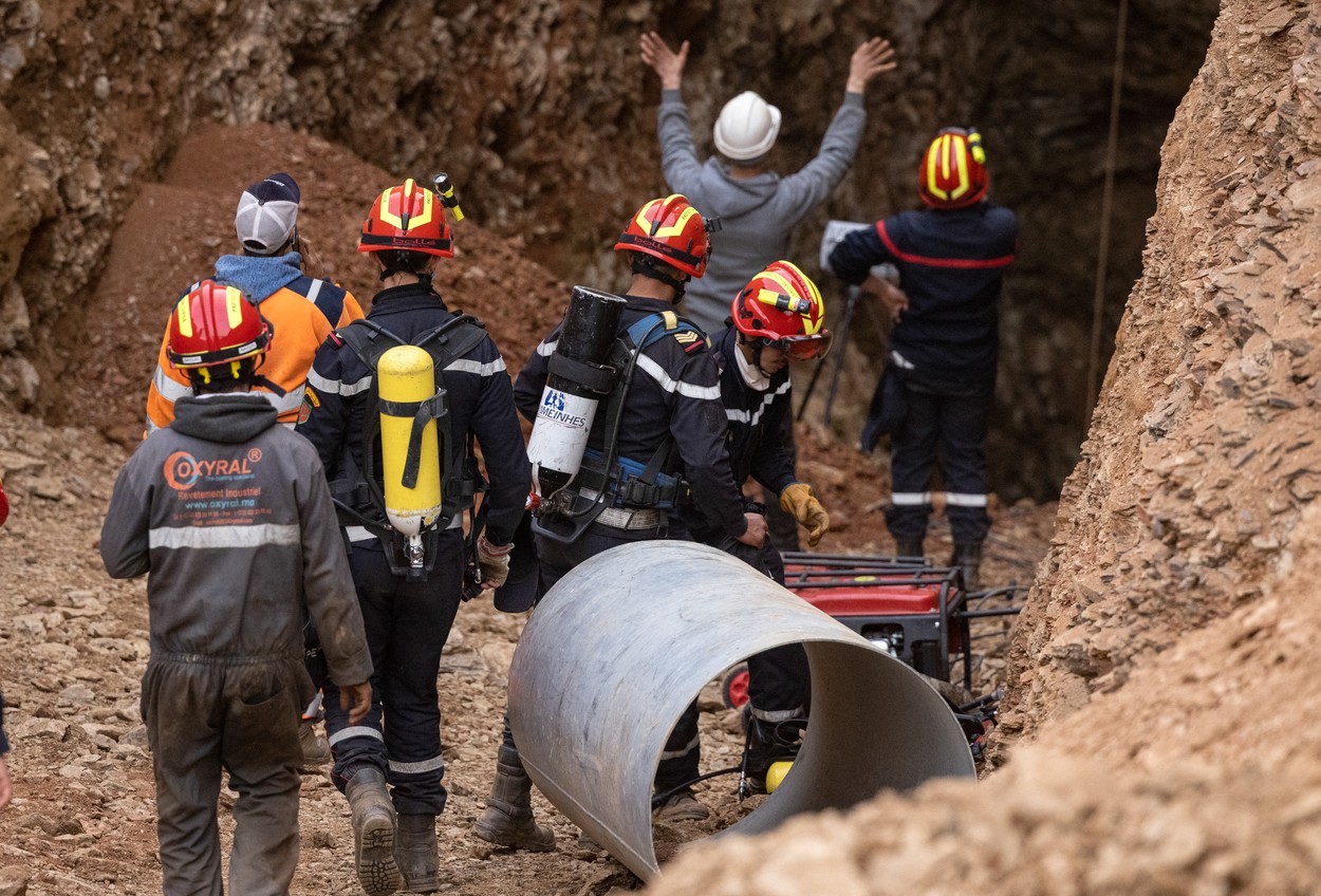 Continuă operațiunile de salvare a lui Rayan, copilul de 5 ani din Maroc blocat de cinci zile într-un puț