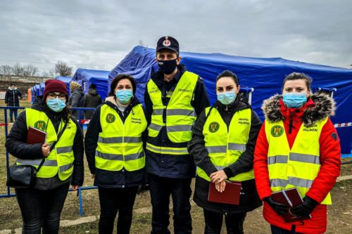 Psihologi militari români, trimiși să-i consilieze pe refugiații ucraineni de la Siret
