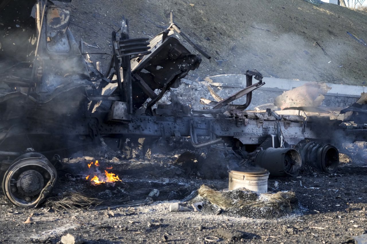 Ucraina afirmă că Rusia a pierdut deja 4.300 de militari și sute de echipamente de luptă