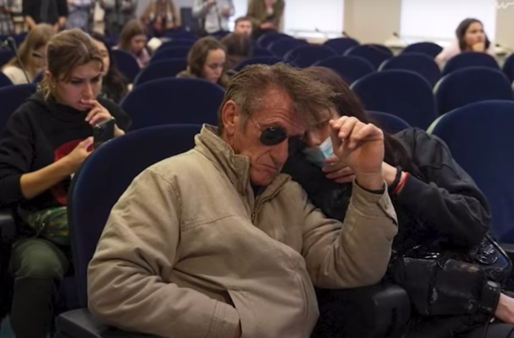 VIDEO | Actorul Sean Penn este la Kiev, filmează un documentar despre invazia Ucrainei