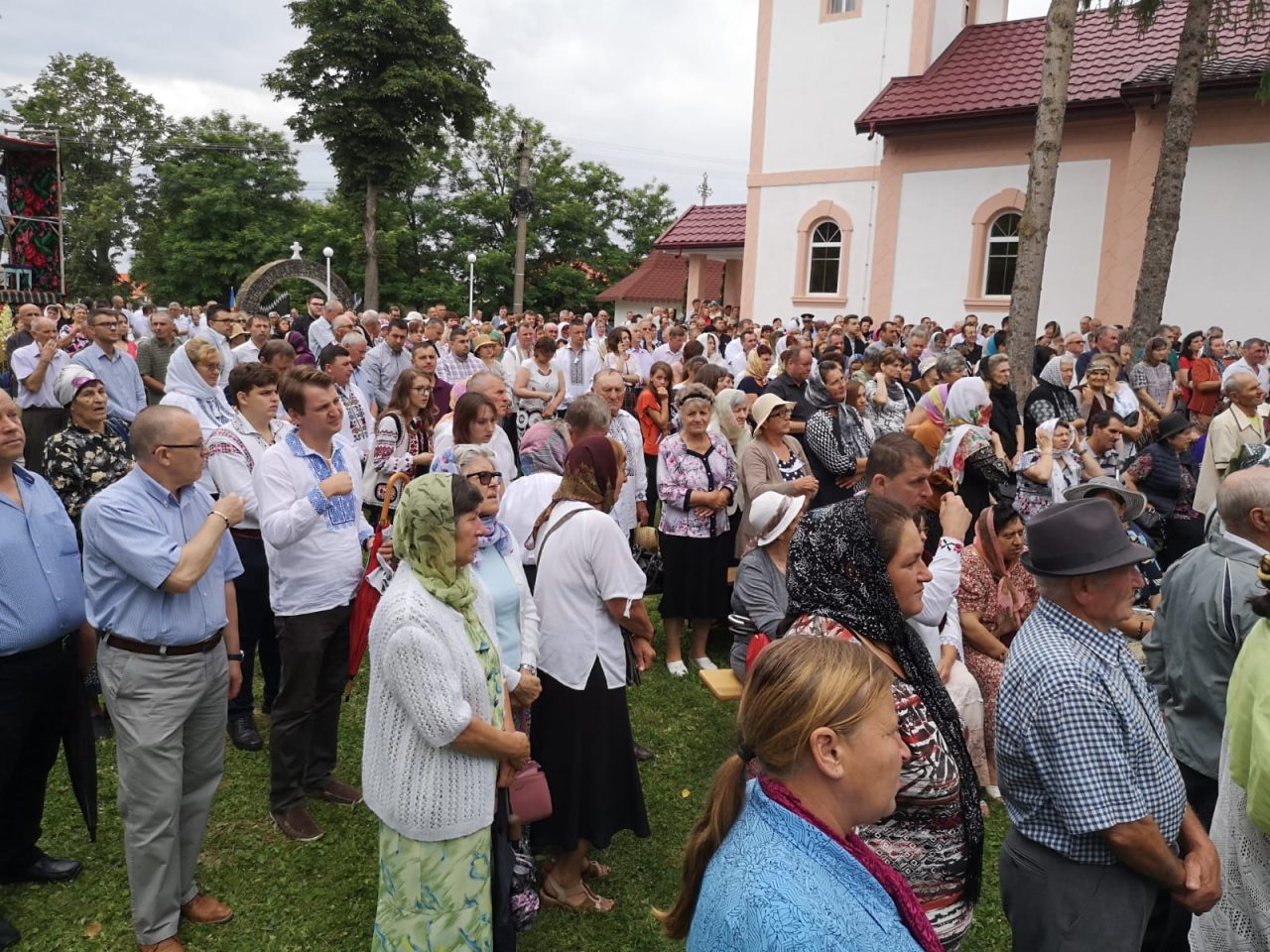 Câteva sute de ucraineni și-au stabilit domiciliul într-o comună din Botoșani în mai puțin de o lună