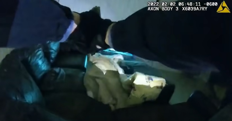 VIDEO | Poliția de Minneapolis a ucis un alt bărbat de culoare, în timpul unei intervenții în locuința acestuia. Filmul incidentului