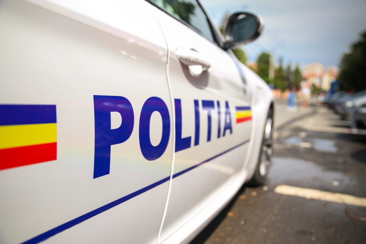 Polițist din Timișoara, agresat de un interlop într-un mall. Ceilalți oameni ai legii nu au intervenit