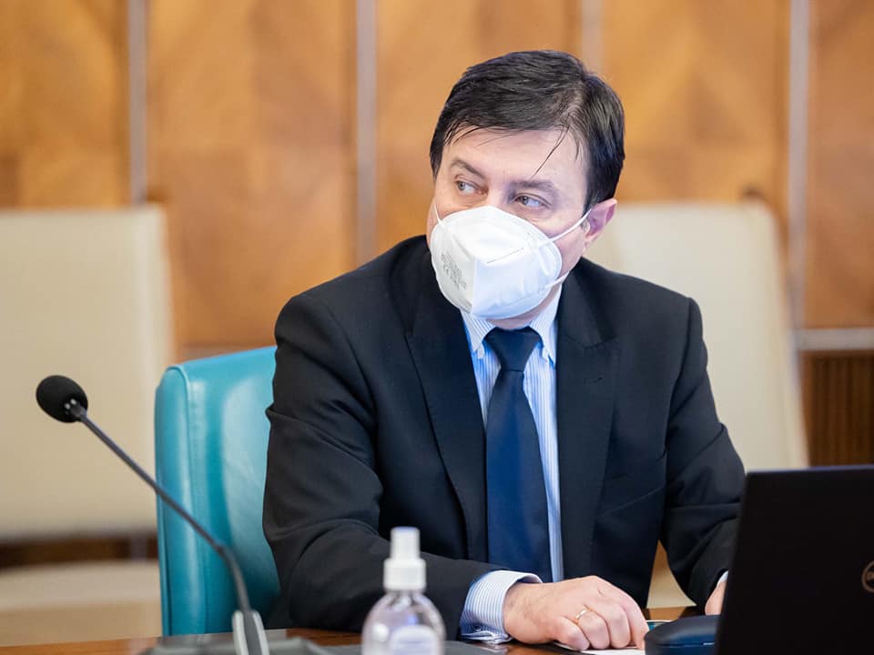 Spătaru, despre plafonarea prețului la energie și gaze: Măsura va intra la timp în vigoare. Furnizorii să-și updateze aplicațiile