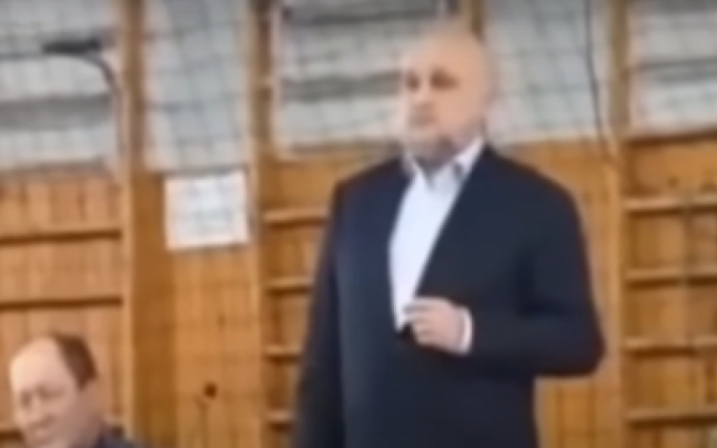 VIDEO | „De ce i-ai trimis în Ucraina să fie carne de tun?” Guvernatorul din Siberia se apără în fața cetățenilor furioși