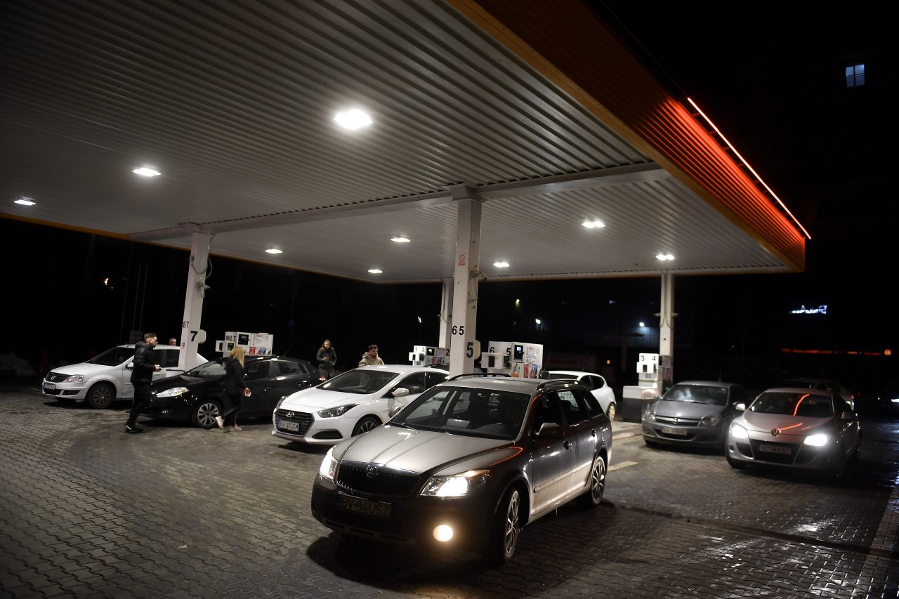 Consiliul Concurenței monitorizează piața carburanților. Bogdan Chirițoiu: „O eventuală creștere nejustificată a prețurilor poate conduce la sancțiuni”