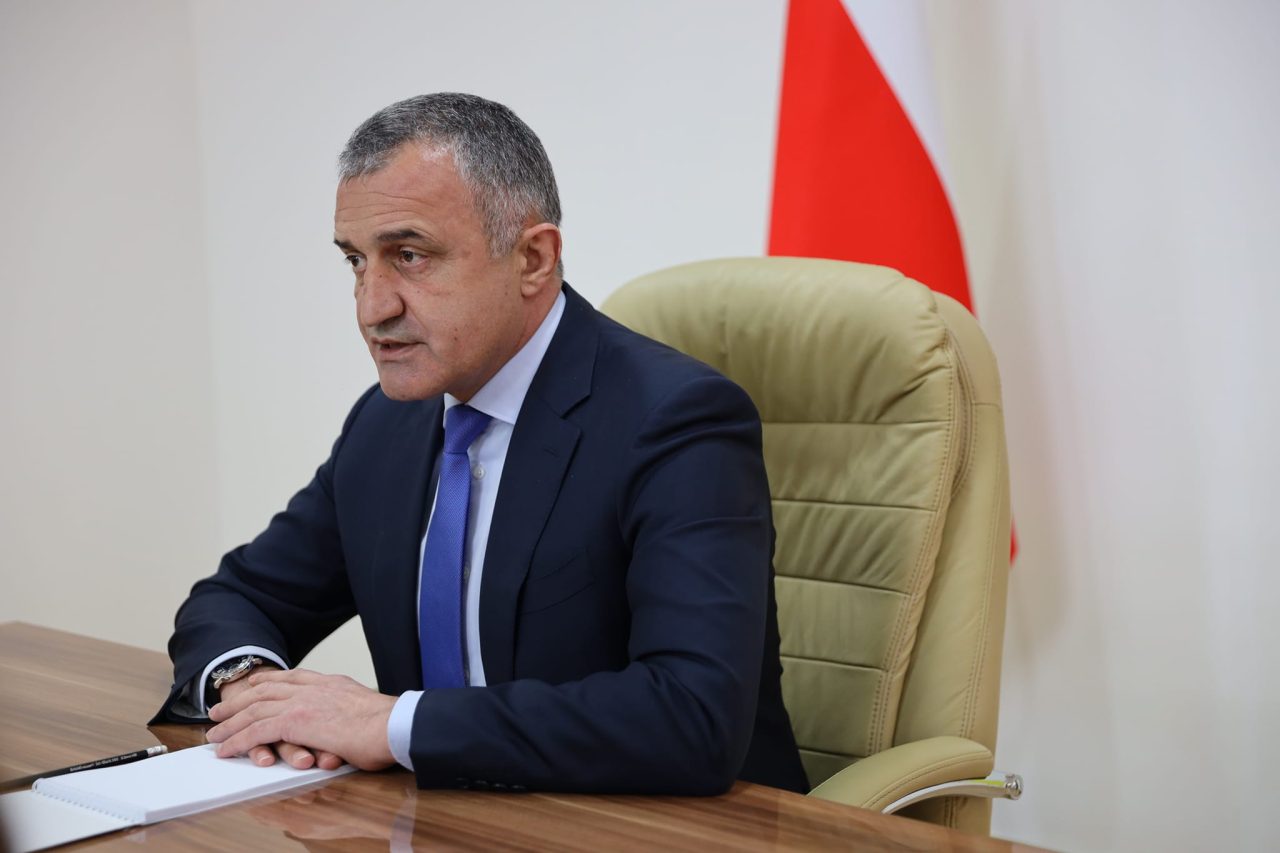 Republica separatistă Osetia de Sud trimite soldaţi în Ucraina, pentru a lupta de partea Rusiei