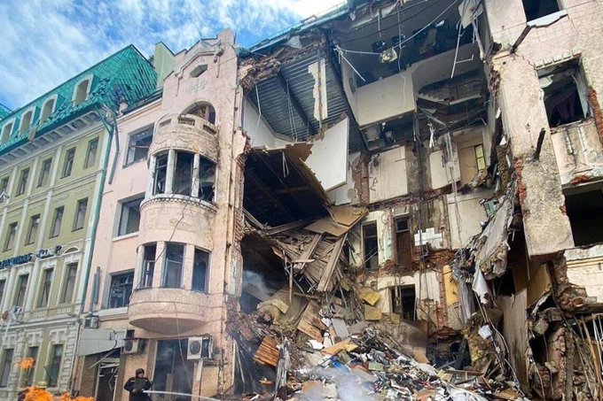 48 de școli și peste 600 de blocuri de apartamente au fost distruse de bombardamentele rusești, în Harkov