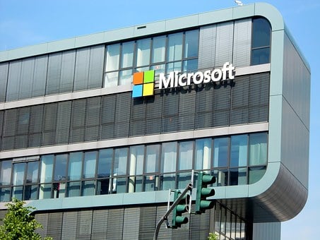Microsoft oprește vânzările și distribuirea de servicii pe teritoriul Rusiei