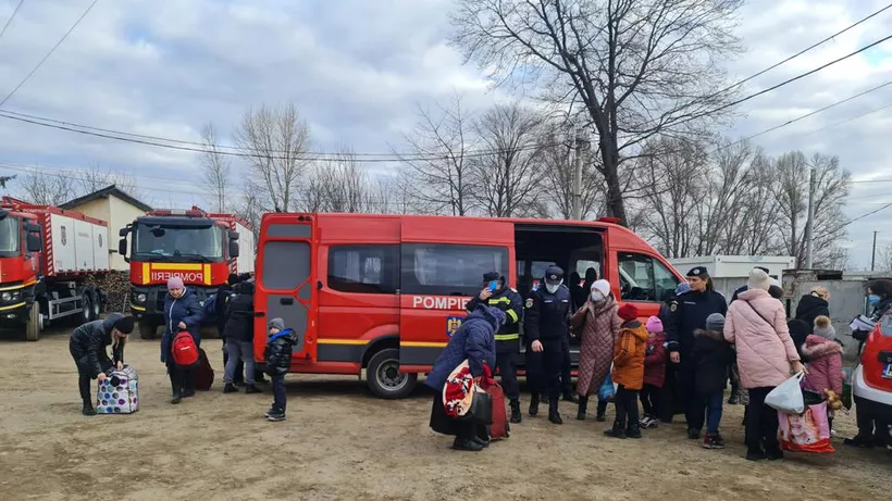 Peste o mie de azeri au ajuns în România, din Ucraina. Unde vor fi cazați în București