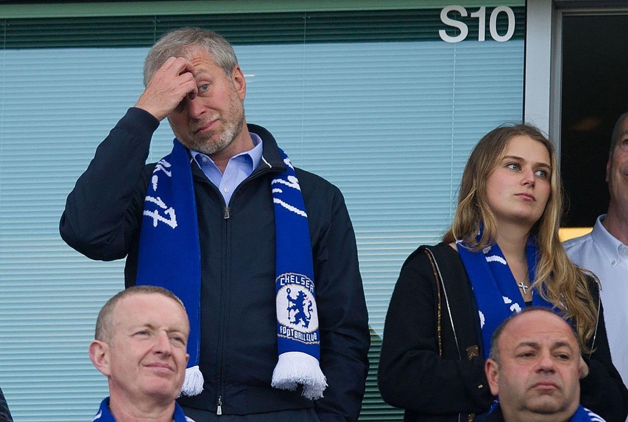 Roman Abramovici a fost suspendat din funcția de director al Chelsea, de Premier League