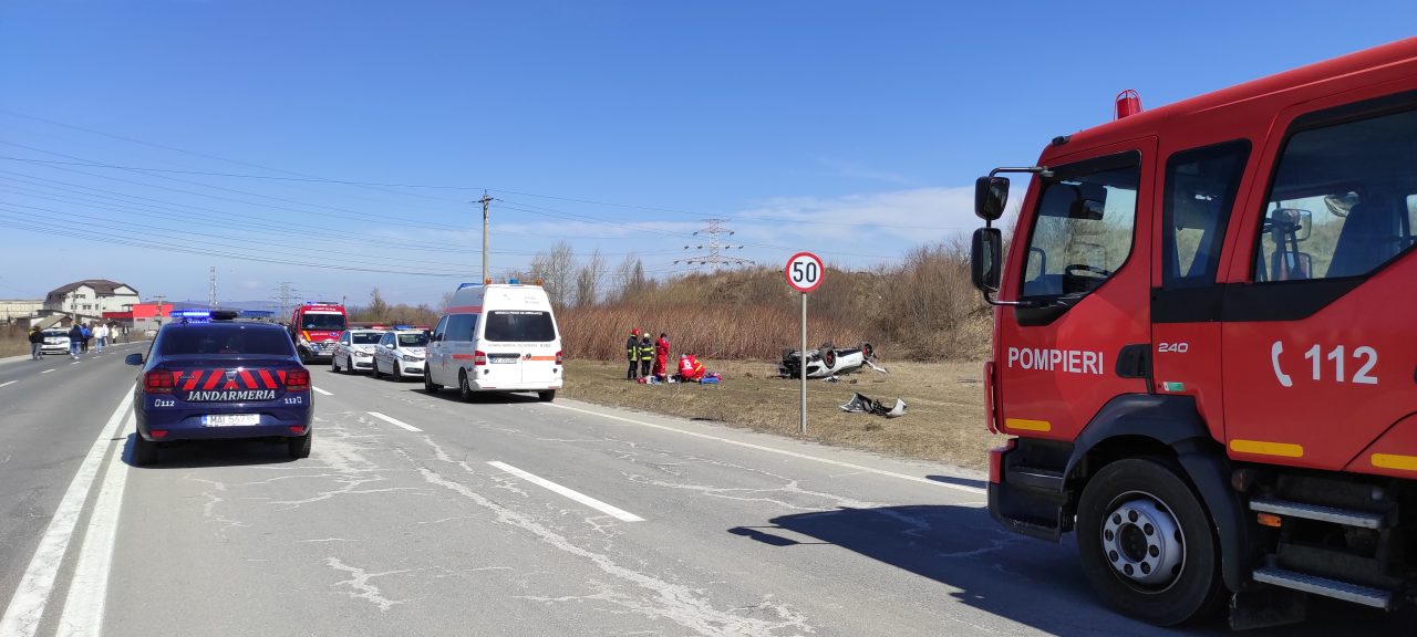 Accident grav la un concurs de raliu, din Brașov. Un spectator a fost rănit după ce a fost lovit de o mașină care participa la competiție